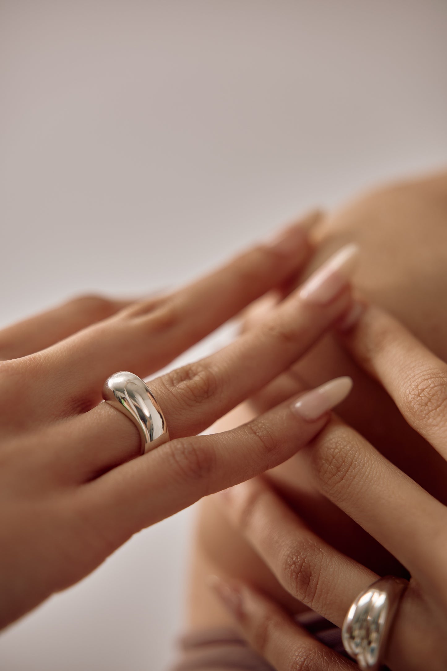 Clara ring by SÉOLA Atelier, handcrafted in mirror polished sterling silver