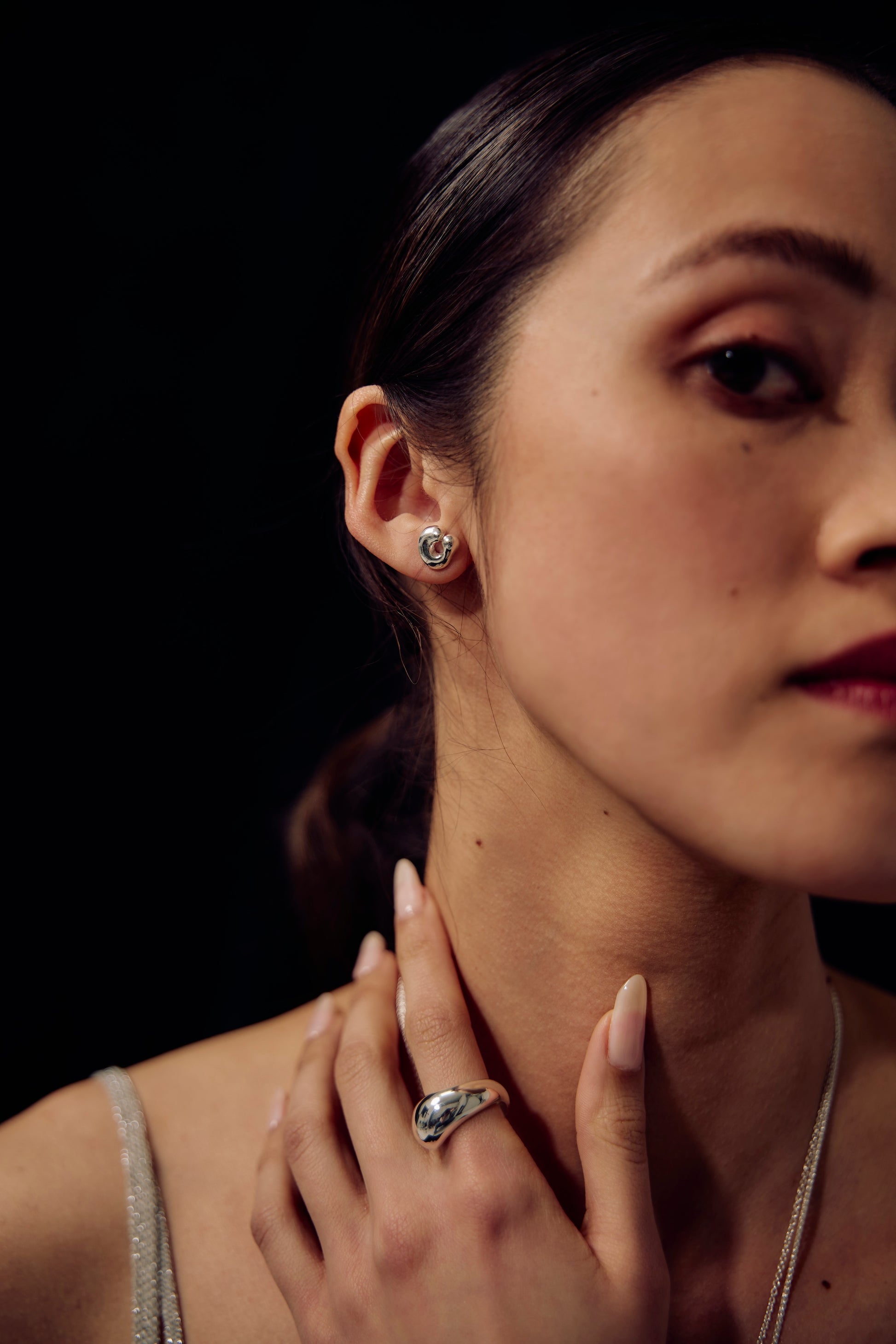 Close up of the Cirra earring by Seola Atelier, handmade in Montreal