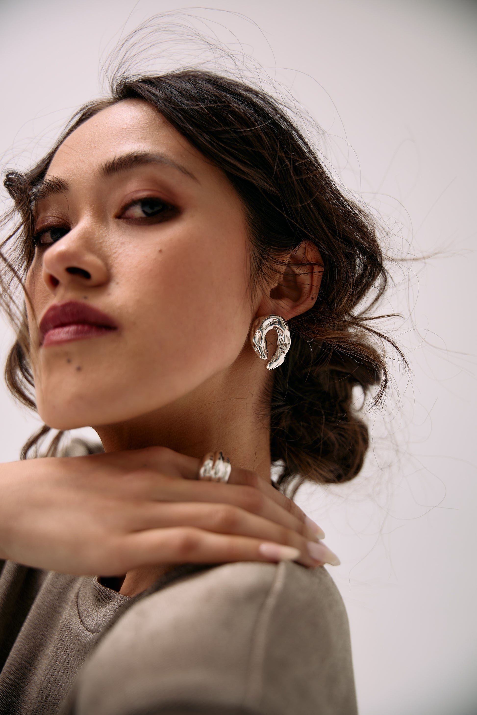 Ragna Earrings by SÉOLA Atelier, handcrafted in textured sterling silver